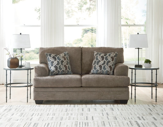 Stonemeade Loveseat NUTMEG